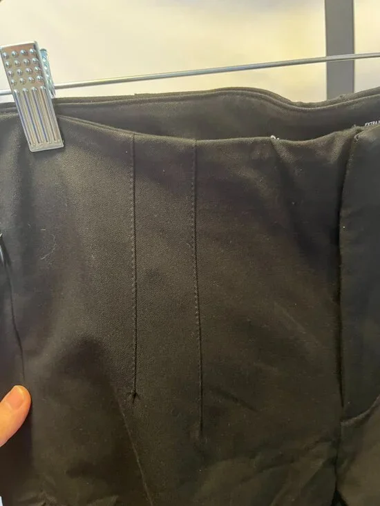 Old Navy Extra High‑Waisted Polished Pixie Skinny Pants – Size 14 - NWT - Picture 7 of 15